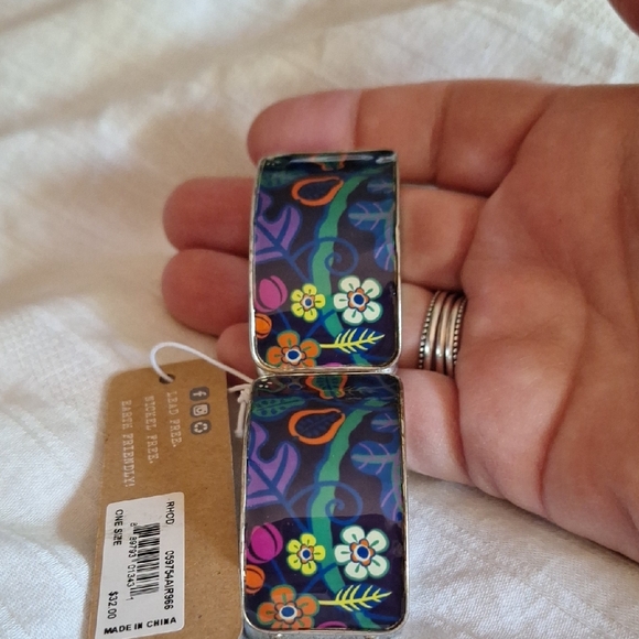 Lily Bloom Multicolor Floral Bangles - Picture 5 of 6